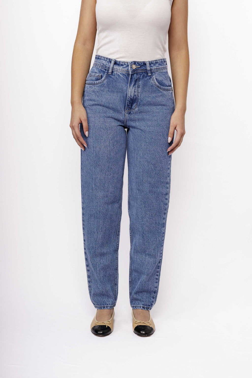 JEAN MOM FIT RIGIDO
